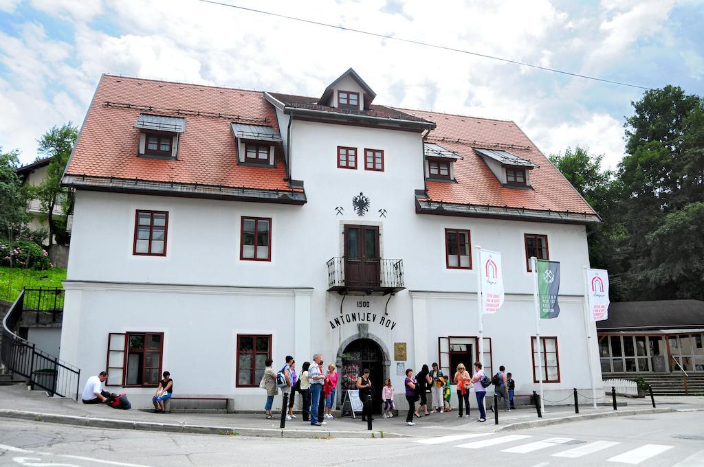 Villa Tollazzi Logatec Exteriér fotografie