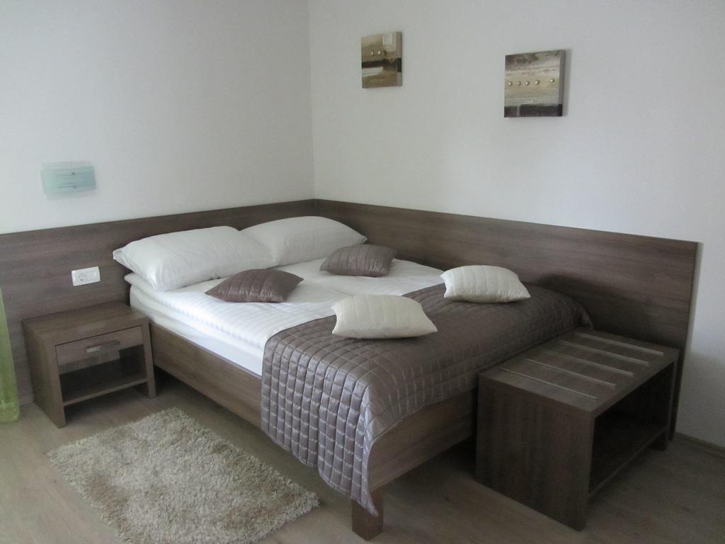 Villa Tollazzi Logatec Pokoj fotografie
